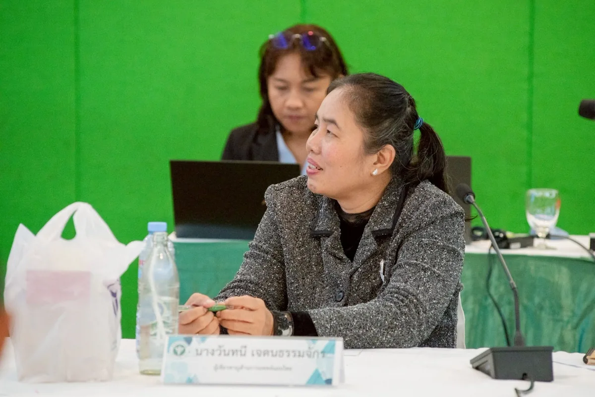 ผู้เข้าร่วมประชุมร่วมแลกเปลี่ยนความคิดเห็น